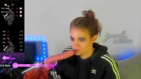 Media: youngsophie Stripchat 2023-11-04 02:09:00