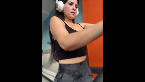 Media: carolina_novoa Stripchat 2023-11-05 15:16:00