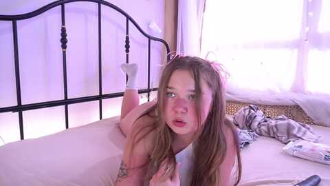Media: emilly_wills_ Stripchat 2023-11-05 11:39:00