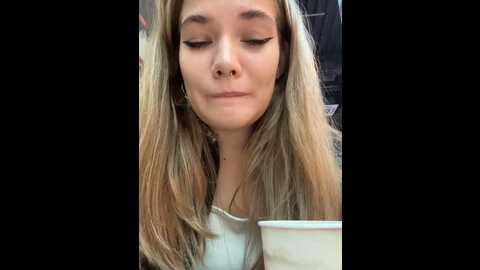 Media: holy_tereza Stripchat 2023-11-05 07:57:00