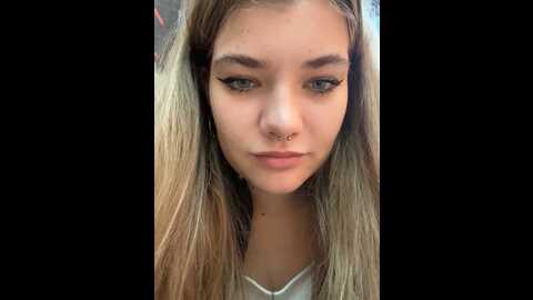 Media: holy_tereza Stripchat 2023-11-05 08:05:00