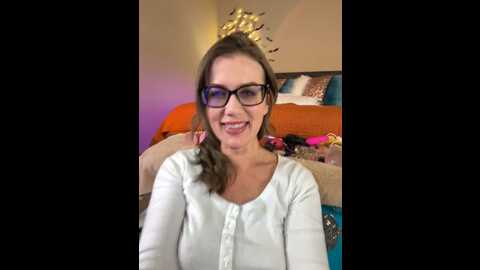 Media: maiseknox Stripchat 2023-11-05 00:18:00