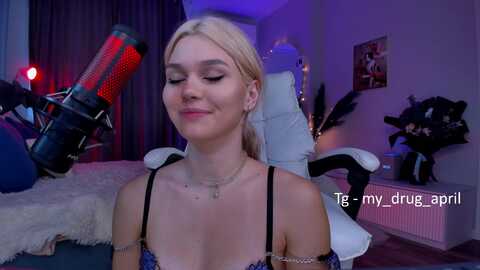 Media: myapril Stripchat 2023-11-05 05:00:00