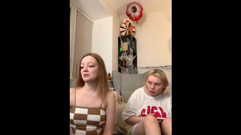Media: radiants_two Stripchat 2023-11-05 00:04:00
