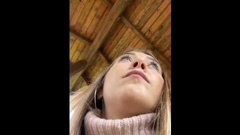 Media: risky_girl23 Stripchat 2023-11-05 12:20:00