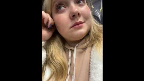 Media: sofiaadams Stripchat 2023-11-05 17:56:00