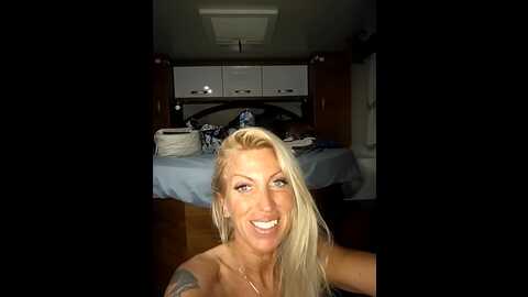 Media: weloveblue Stripchat 2023-11-05 16:40:00