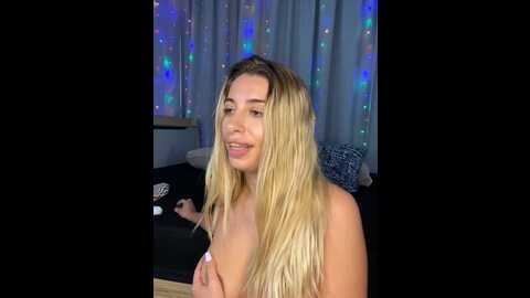 Media: adamialni69 Stripchat 2023-11-06 04:42:00