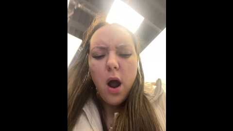 amberrisky @ stripchat on 20231106
