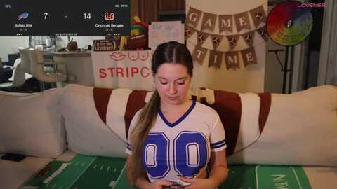 Media: boomboomr00m Stripchat 2023-11-06 02:33:00