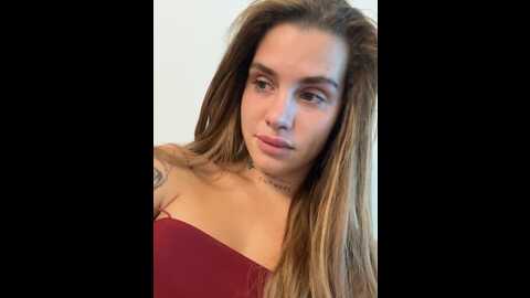 Media: emiliacatalina Stripchat 2023-11-06 20:24:00
