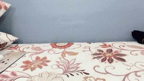 Media: mi_ke_520 Stripchat 2023-11-06 16:17:00