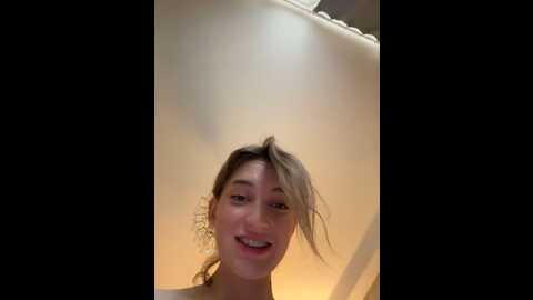 Media: _angelari_ Stripchat 2023-11-07 09:48:00
