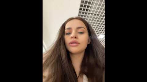 Media: angelinateller Stripchat 2023-11-07 04:24:00