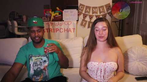 Media: boomboomr00m Stripchat 2023-11-07 06:47:00