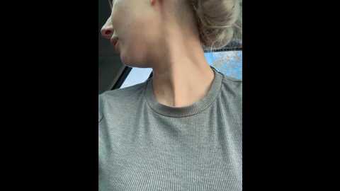 Media: cutieemy Stripchat 2023-11-07 12:18:00