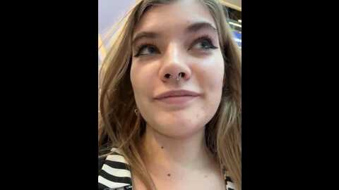 Media: holy_tereza Stripchat 2023-11-07 09:26:00