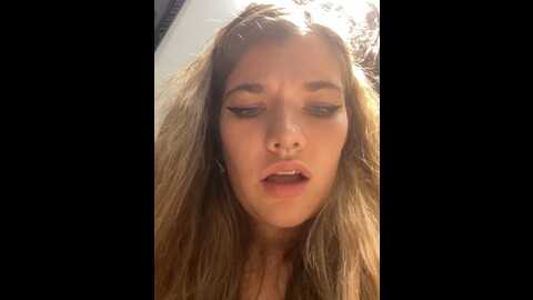 Media: holy_tereza Stripchat 2023-11-07 15:08:00