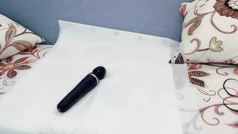 Media: mi_ke_520 Stripchat 2023-11-07 02:05:00