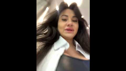 Media: wet__bunny Stripchat 2023-11-07 08:24:00