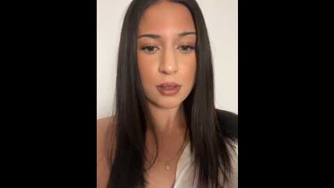 Media: yasmine_khalifa Stripchat 2023-11-07 04:18:00