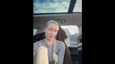 Media: cutieemy Stripchat 2023-11-08 10:57:00