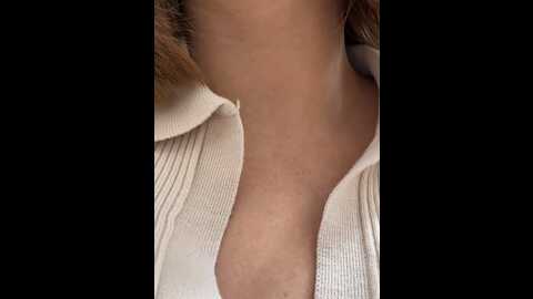 Media: hii_lolla Stripchat 2023-11-08 10:03:00