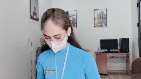 Media: mono_stewardesss Stripchat 2023-11-08 04:00:00