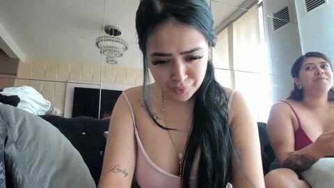 Media: sara_fun Stripchat 2023-11-08 16:51:00