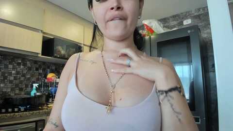 Media: sara_fun Stripchat 2023-11-08 18:43:00