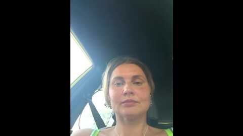 Media: beverly_hillls Stripchat 2023-11-09 06:49:00