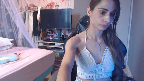 Media: sarahqueen001 Stripchat 2023-11-09 12:57:00