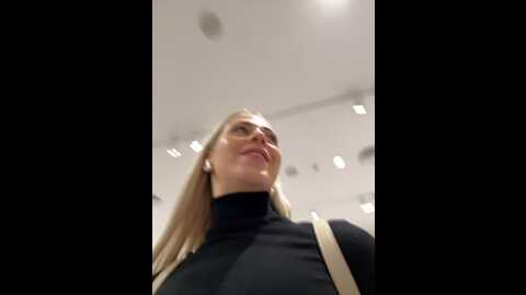 Media: streetdoll Stripchat 2023-11-09 13:18:00