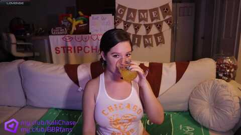 Media: boomboomr00m Stripchat 2023-11-10 03:33:00