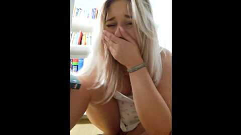 Media: cherryauroraa Stripchat 2023-11-10 20:12:00