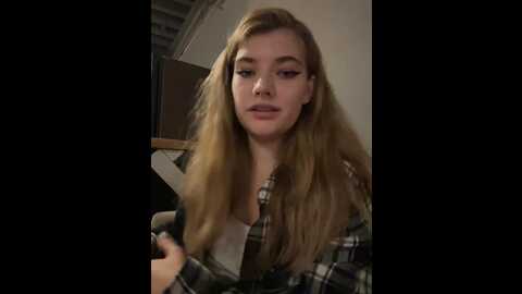 Media: holy_tereza Stripchat 2023-11-10 16:39:00