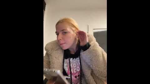 Media: juliaundadem Stripchat 2023-11-10 20:14:00