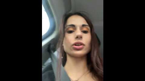 Media: sarahqueen001 Stripchat 2023-11-10 10:01:00