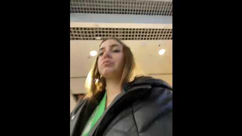 Media: snow_ma1den Stripchat 2023-11-10 18:04:00