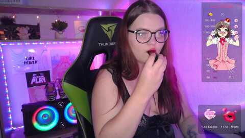 Media: emily_angel Stripchat 2023-11-11 13:50:00