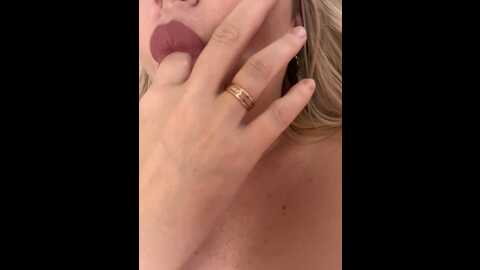 Media: ladylolypop_ Stripchat 2023-11-11 06:10:00