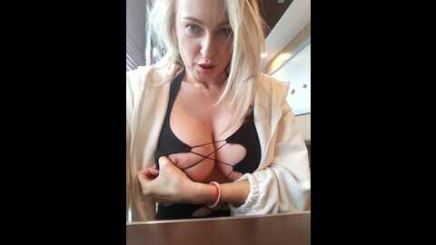 Media: legslong Stripchat 2023-11-11 13:24:00