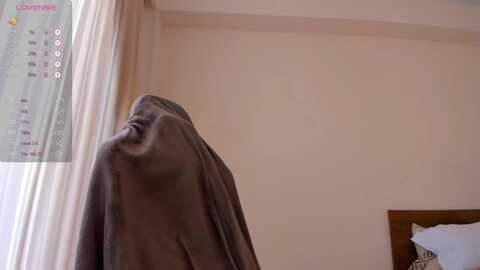 Media: lucy_ember Stripchat 2023-11-11 08:35:00