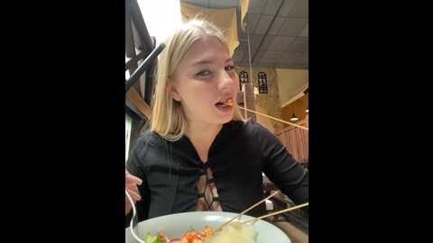 Media: newlale Stripchat 2023-11-11 06:04:00