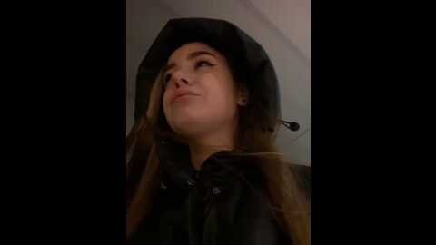 Media: snow_ma1den Stripchat 2023-11-11 17:10:00