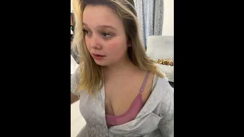Media: sofiaadams Stripchat 2023-11-11 07:36:00