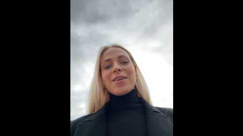 Media: streetdoll Stripchat 2023-11-11 15:43:00