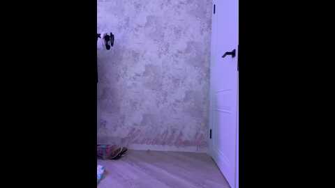 Media: alina_vibe_me Stripchat 2023-11-12 06:04:00