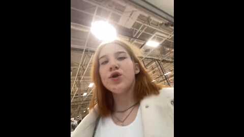 emmarisky @ stripchat on 20231112