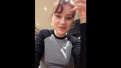 Media: maribelriver Stripchat 2023-11-12 14:00:00